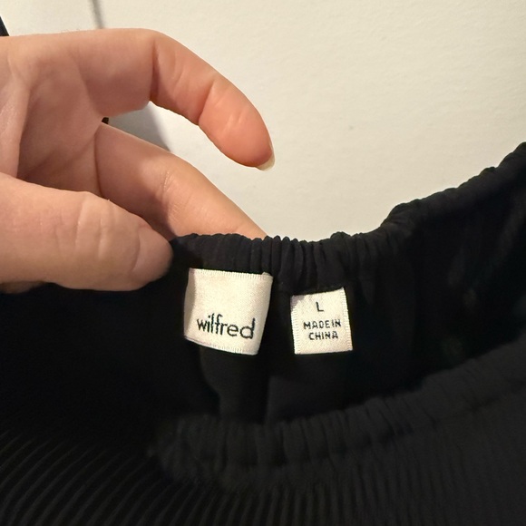 Wilfred Black Pleated Blouse - Picture 2 of 3